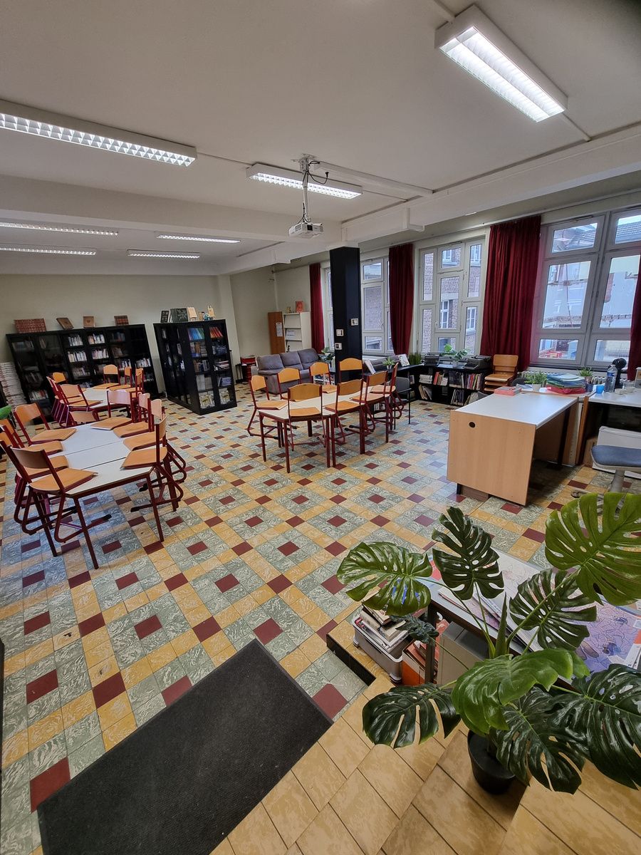 La médiathèque de l'école